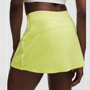 Lululemon High-Rise Lined Mini Skirt
Sour Grape / White